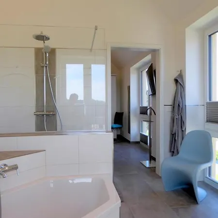 Penthouse Kiebitz, Am Alten Deich 18 7